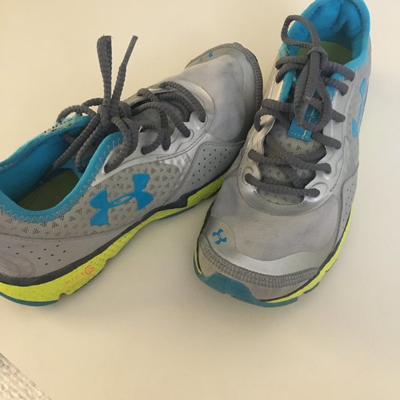 UnderArmour Running shoes - Picture 1 of 2